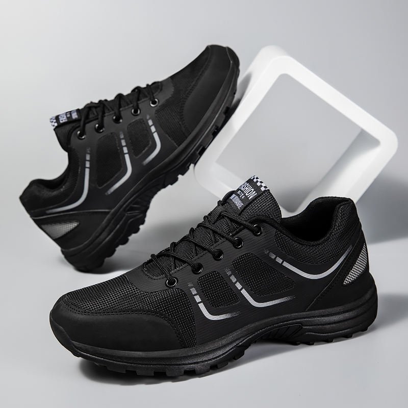 Men’s Breathable Running Shoes